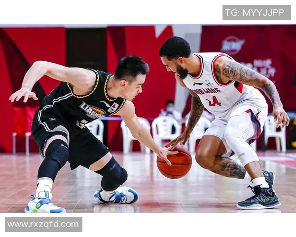 深圳篮球队与武汉篮球队赛后复盘速度对决分析与战术探讨